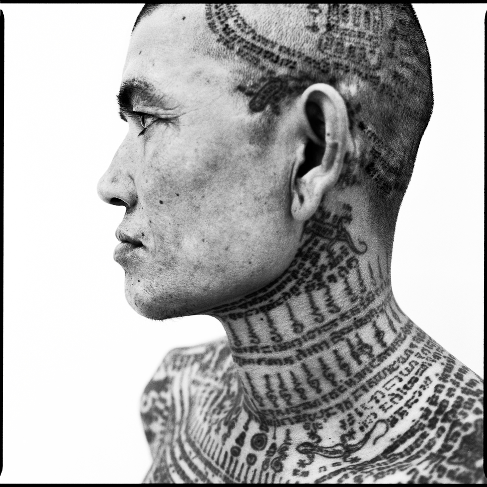 © Cédric Arnold
Untitled 23 101x101cm (Details of tattoos on a man's neck and head)