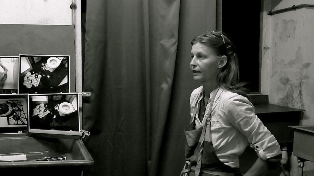 Nathalie Lopparelli dans son atelier © Helen Doyle 2011